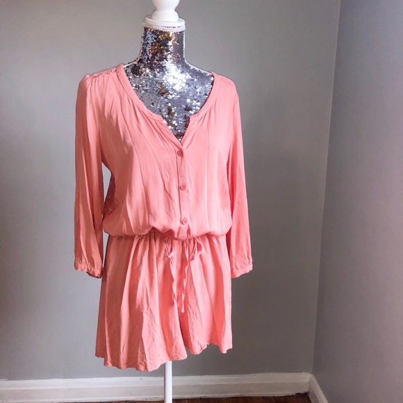 Lace back Romper - Picture 6 of 7